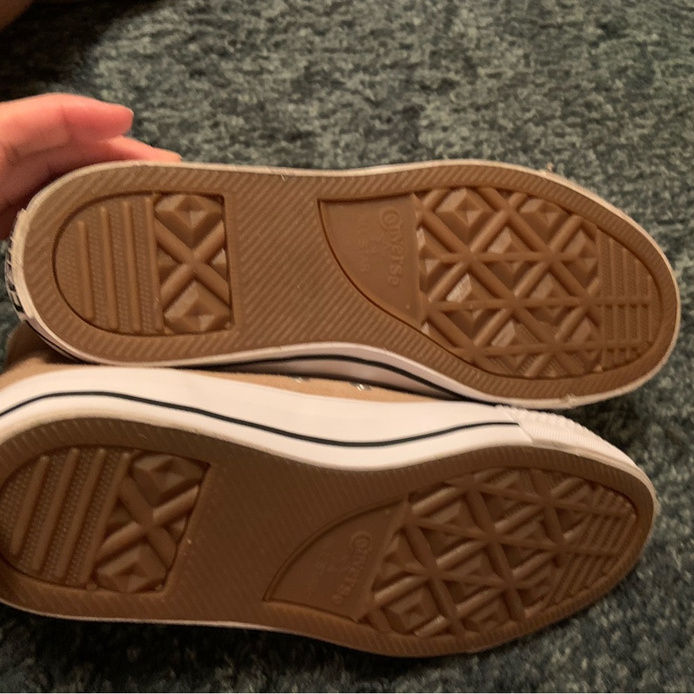 Tan converse. - Picture 6 of 6